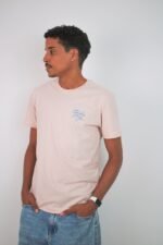 Camiseta “Sunrift Adventures” Bege