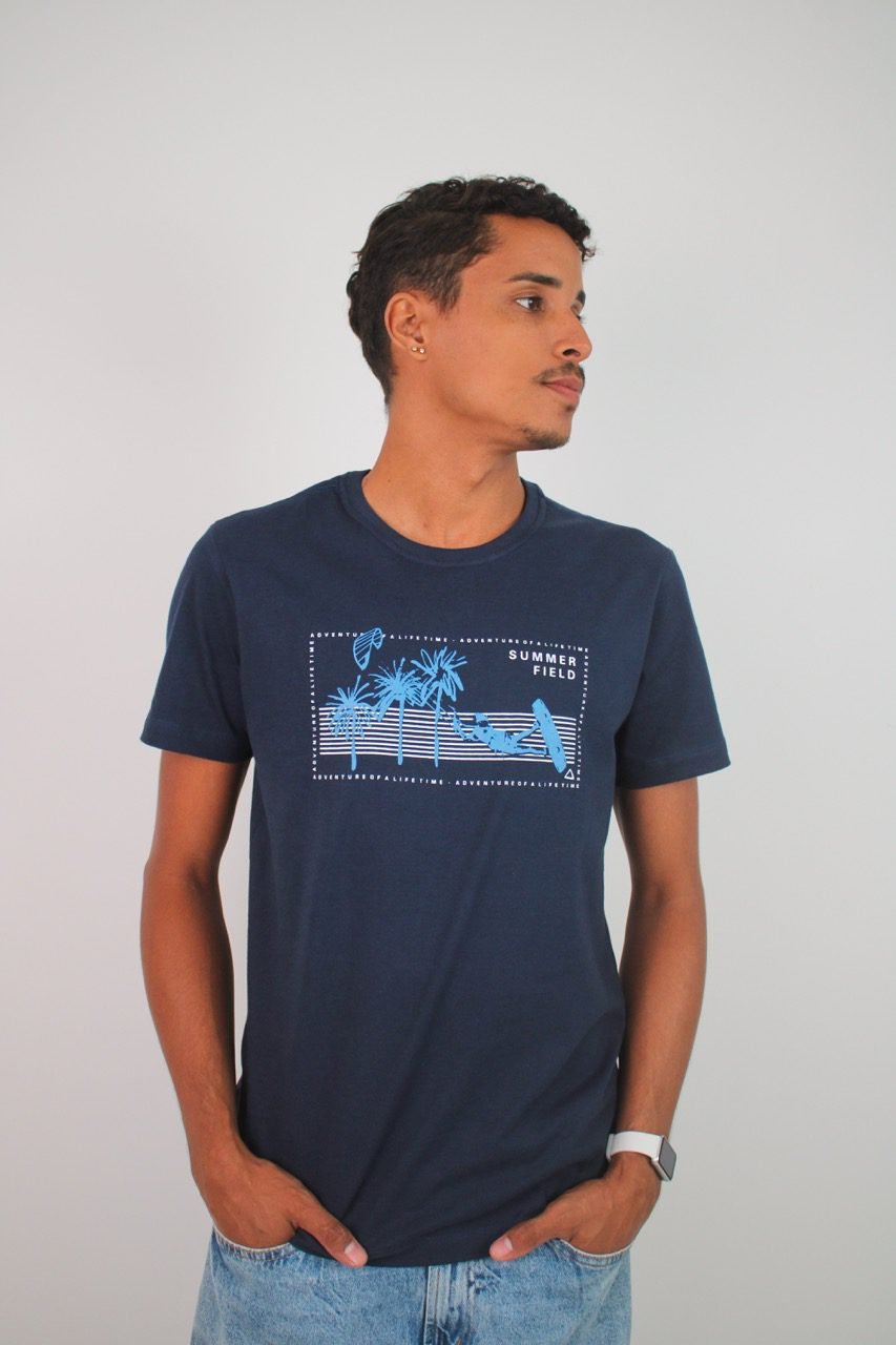 IMG_8450 Grande Camiseta “Kitesurf Silhouette” Azul Marinho - Imagem 1